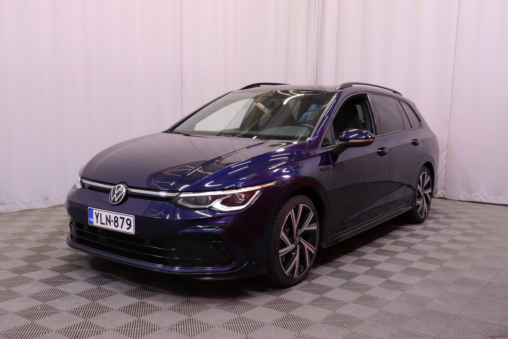 Volkswagen Golf 2.0 TSI 4Motion R-Line 2022, bild 6/36