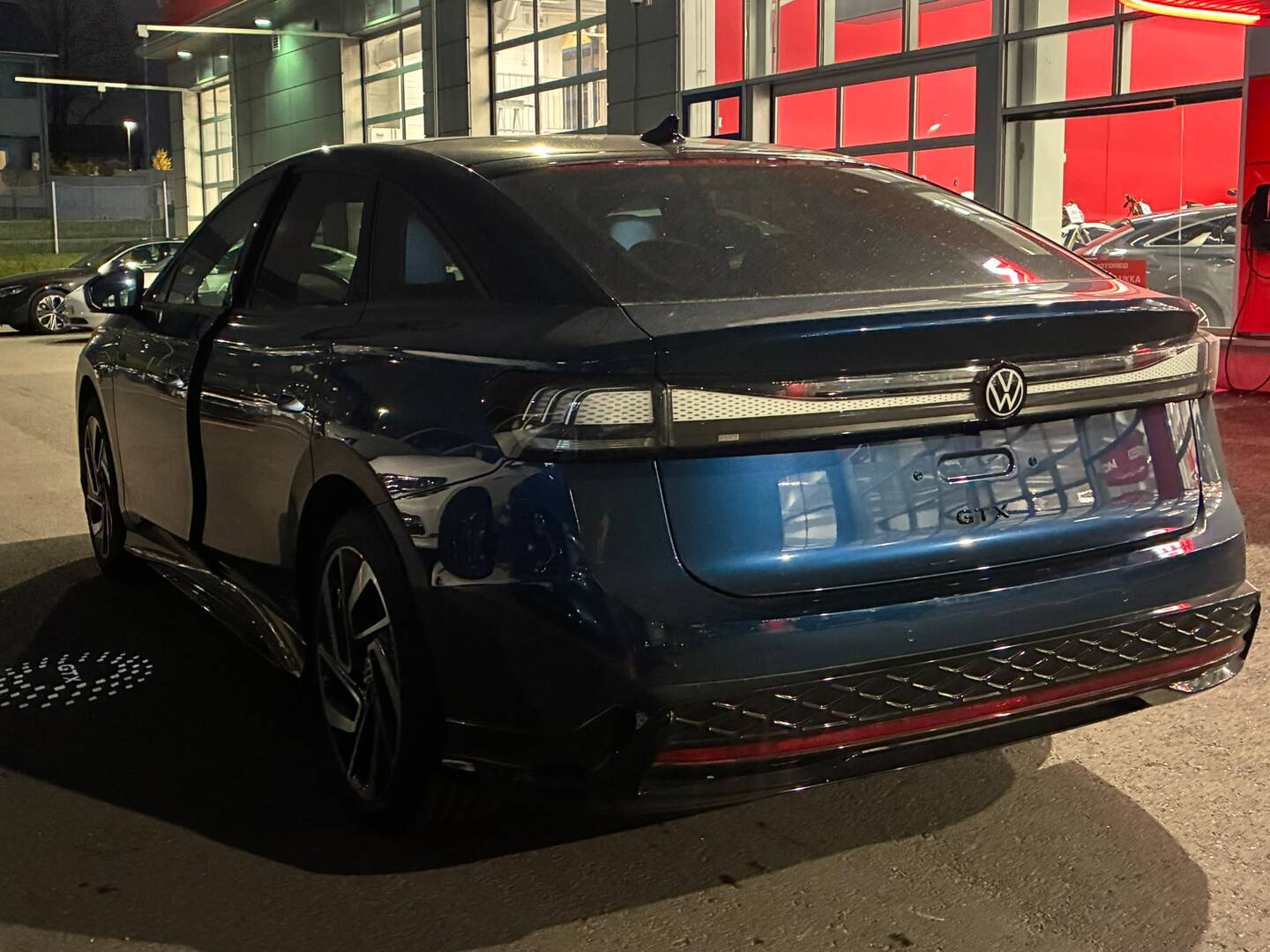 Volkswagen - ID.7 - GTX 4Motion Premium 250 kW Akku 86 kWh - Viistoperä