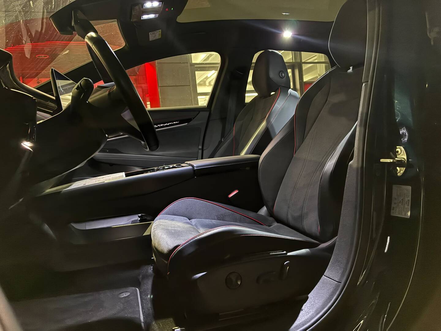 Volkswagen - ID.7 - GTX 4Motion Premium 250 kW Akku 86 kWh - Viistoperä