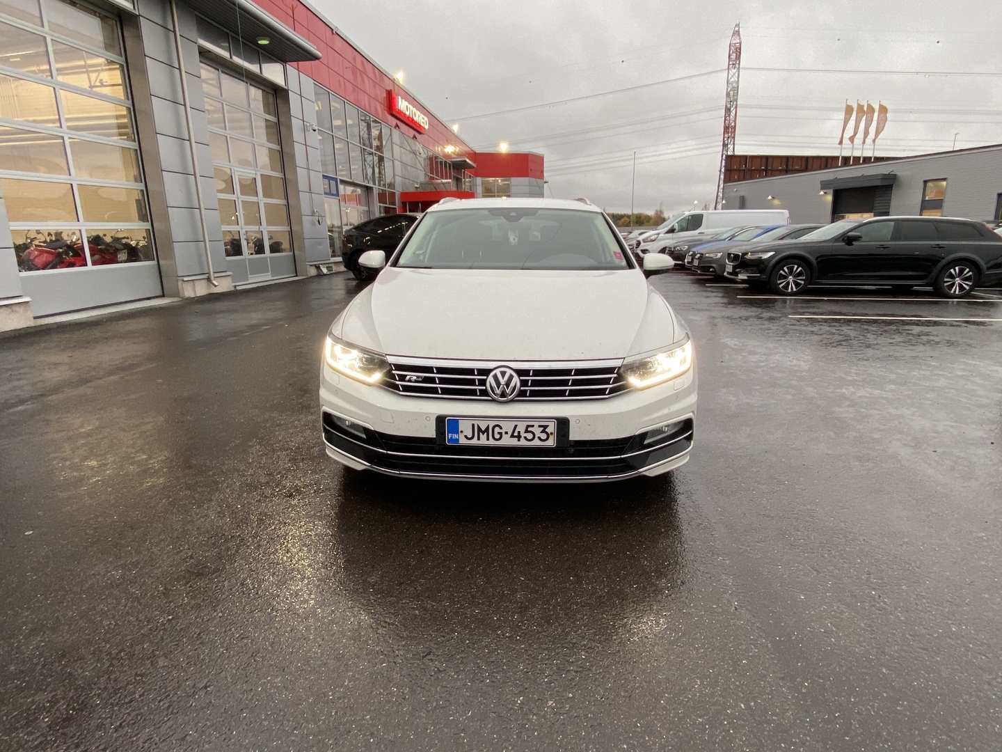 Volkswagen - Passat - Variant Highline 2,0 TDI 140 kW (190 hv) 4MOTION R-LINE - Farmari