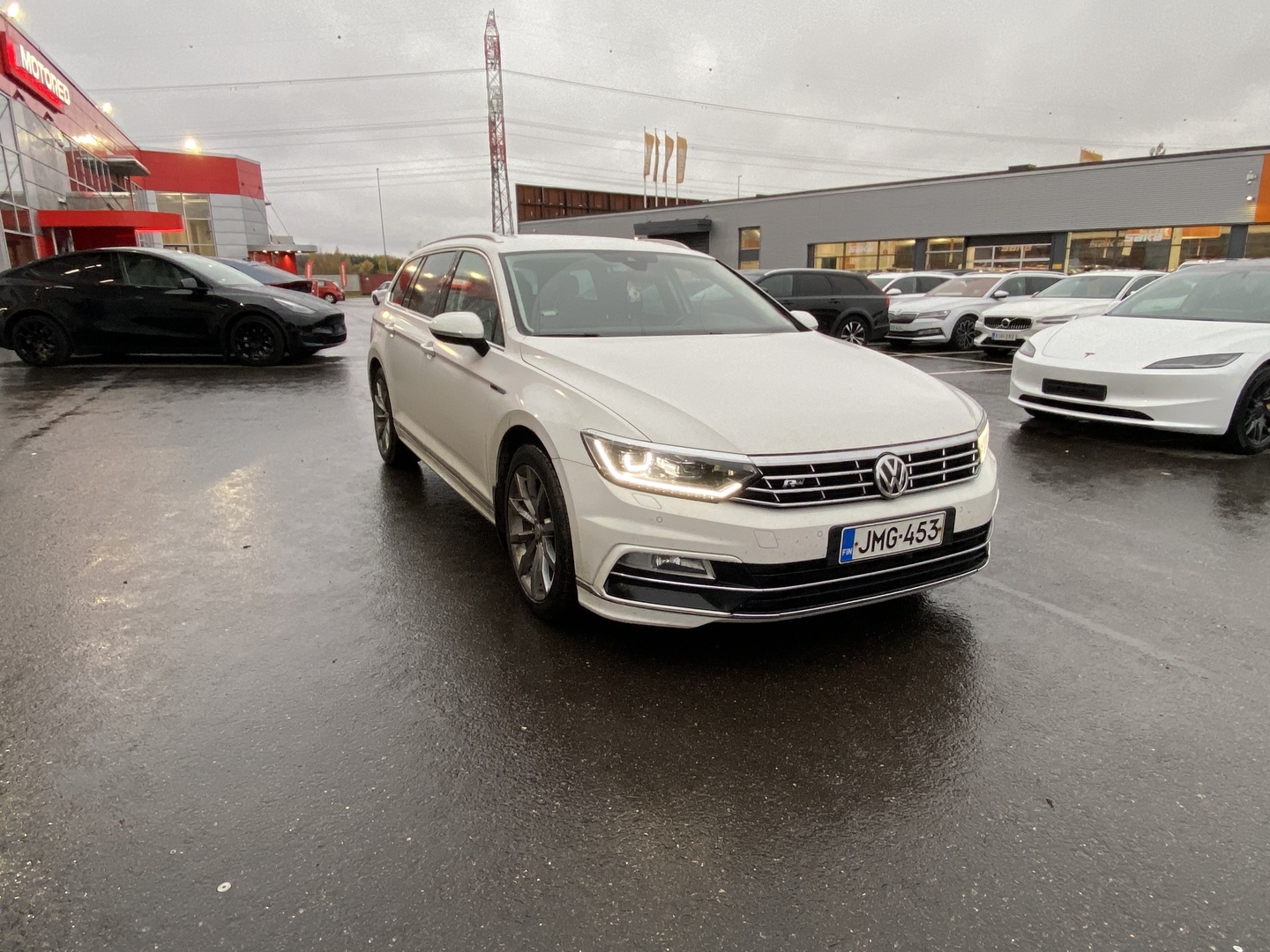 Volkswagen - Passat - Variant Highline 2,0 TDI 140 kW (190 hv) 4MOTION R-LINE - Farmari