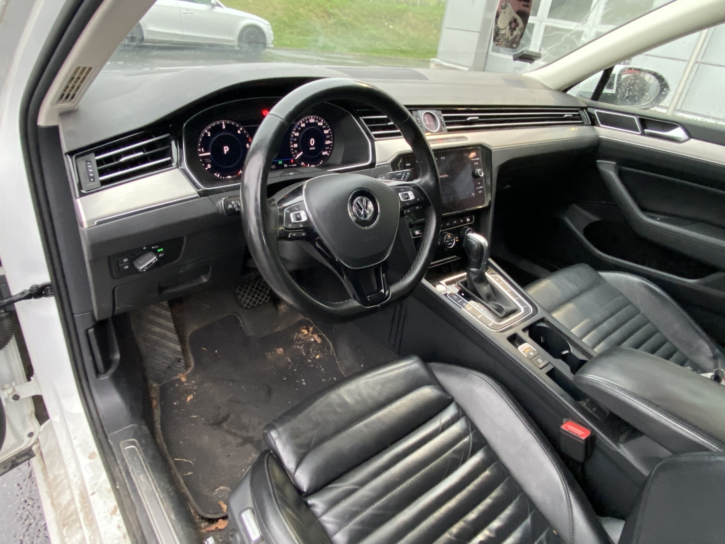 Volkswagen - Passat - Variant Highline 2,0 TDI 140 kW (190 hv) 4MOTION R-LINE - Farmari
