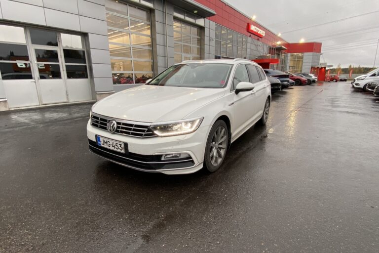 Volkswagen - Passat - Variant Highline 2,0 TDI 140 kW (190 hv) 4MOTION R-LINE - Farmari