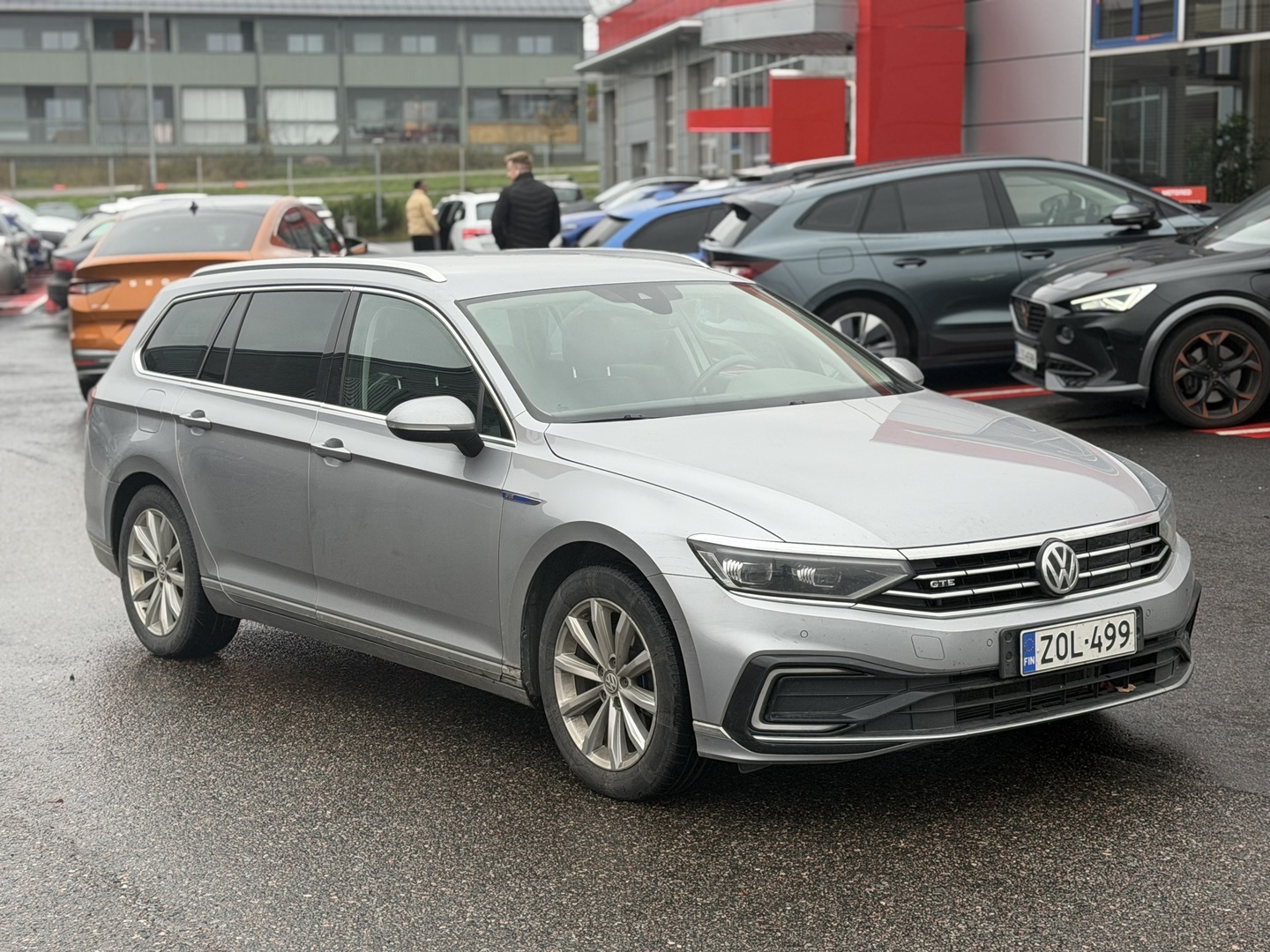 Volkswagen - Passat - Variant GTE Plug-In Hybrid 160 kW DSG-automaatti - Farmari