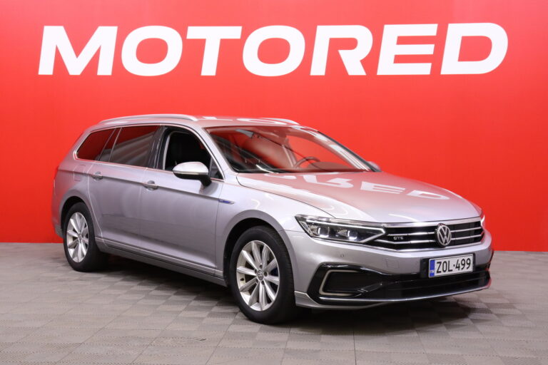 Volkswagen - Passat - Variant GTE Plug-In Hybrid 160 kW DSG-automaatti - Farmari