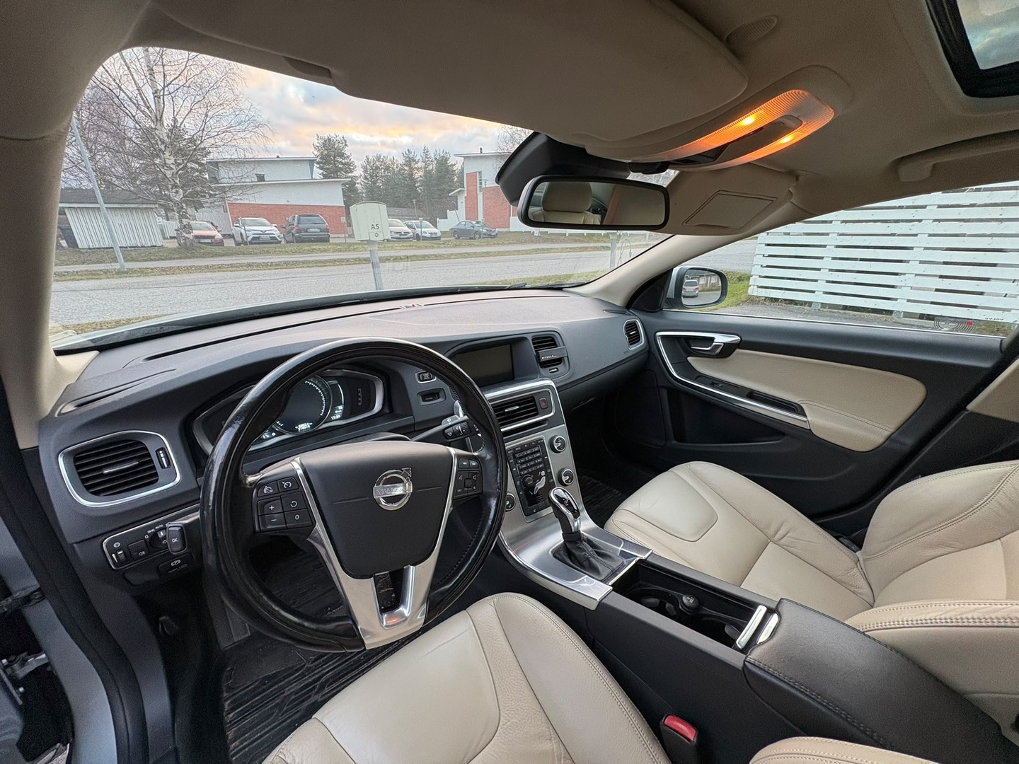 Volvo - S60 - T3 Business Summum aut - Sedan