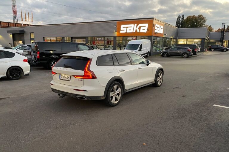 Volvo V60 Cross Country