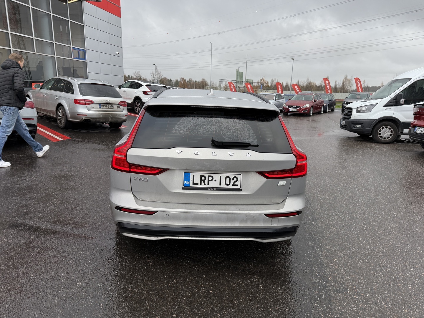 Volvo - V60 - T6 AWD Long Range Plus Dark aut - Farmari