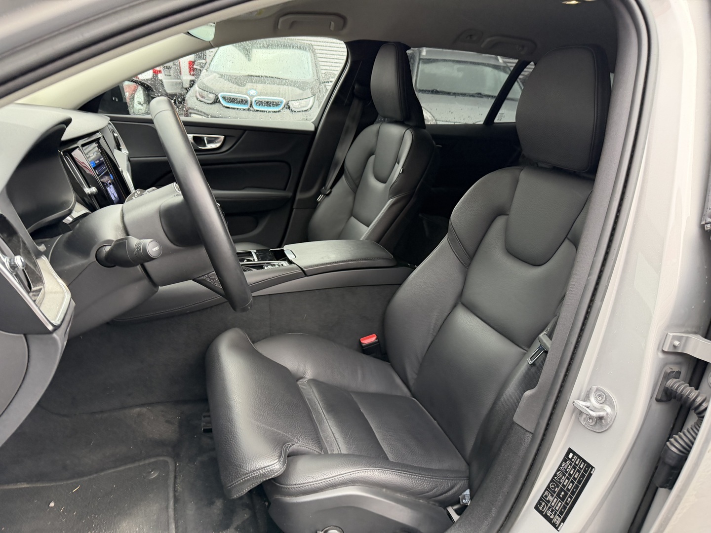 Volvo - V60 - T6 AWD Long Range Plus Dark aut - Farmari