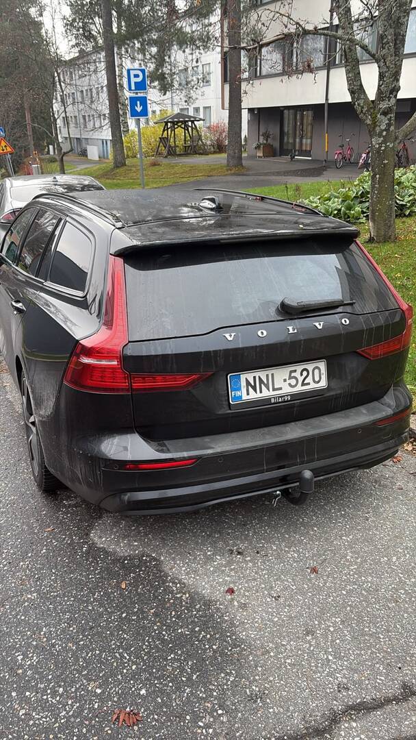 Volvo - V60 - T6 AWD Long Range Plus Dark aut - Farmari