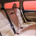 Volvo - V70 - 2,4D Momentum Business aut - Farmari