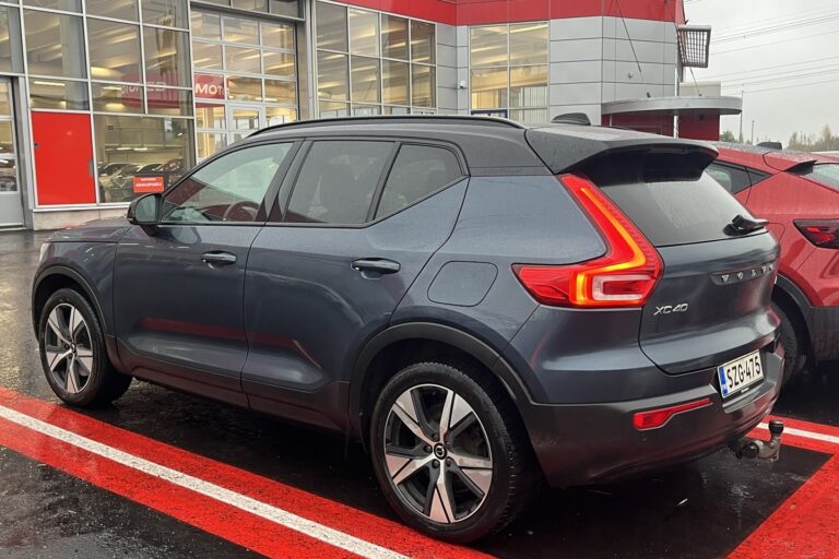 Volvo XC40
