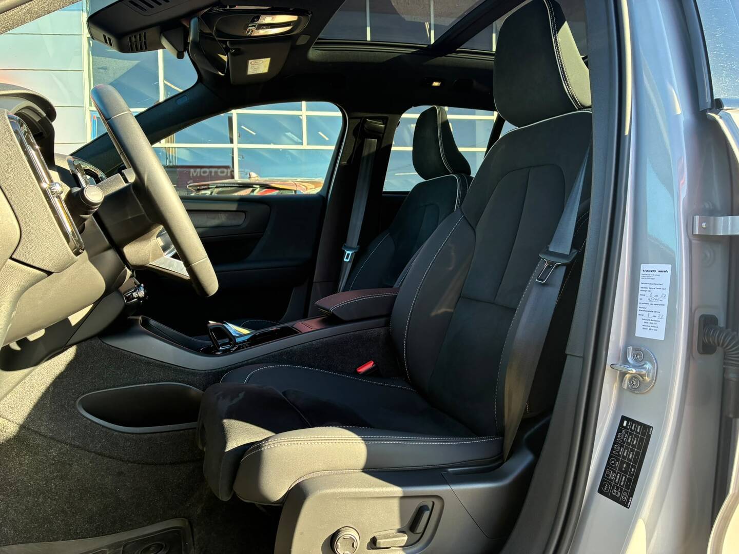 Volvo - XC40 - Recharge Twin Ultimate - Maastoauto