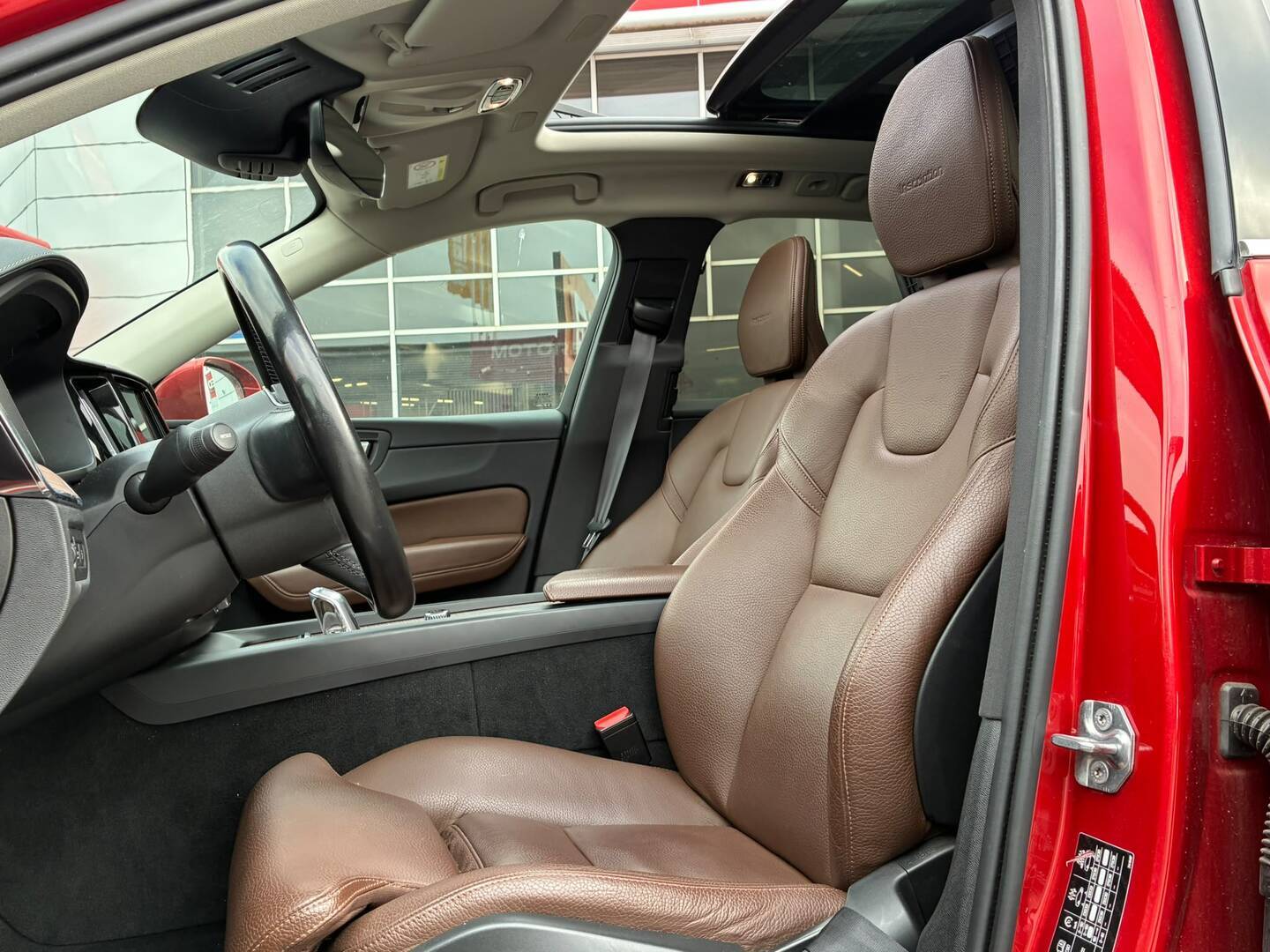 Volvo - XC60 - T8 AWD Inscription aut - Maastoauto