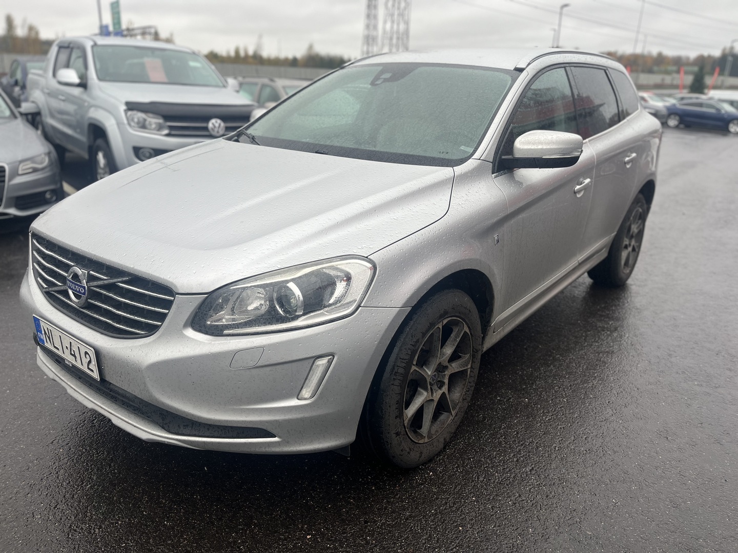 Volvo - XC60 - XC60 Farmari (AC) 4ov 2400cm3 A - Farmari