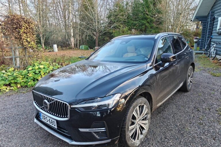 Volvo - XC60 - T8 AWD Long Range High Performance Ultimate Bright aut - Maastoauto