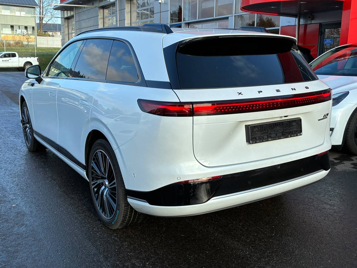 XPENG - G9 - AWD Performance - Maastoauto