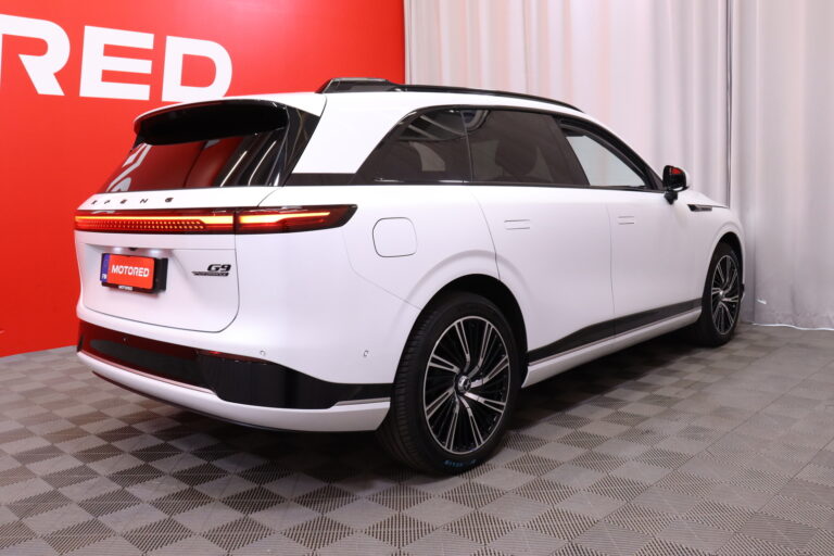 Xpeng G9