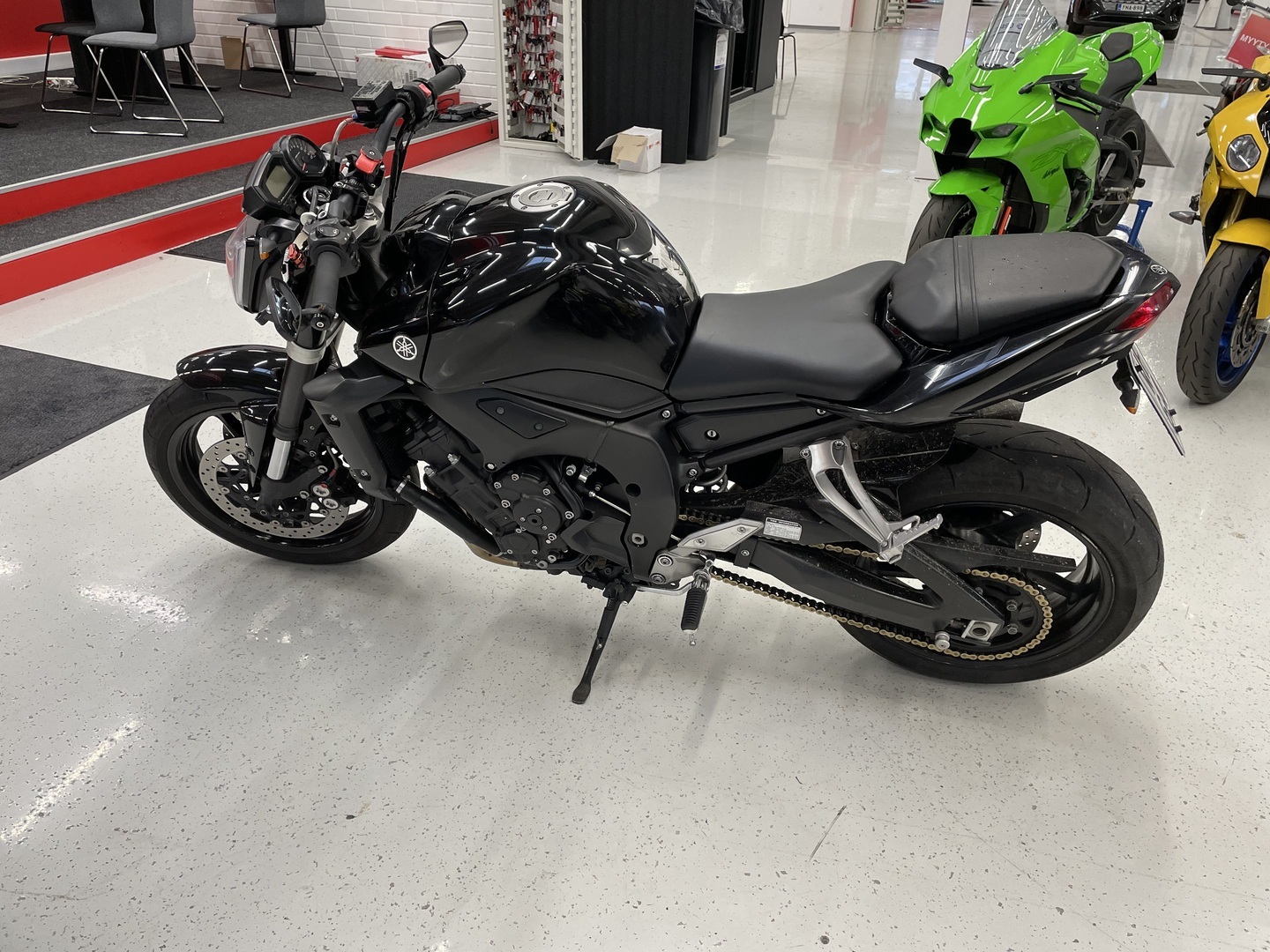 Yamaha - FZ1-N - // Juuri saapunut / Akrapovic / Siistikuntoinen // - Moottoripyörä