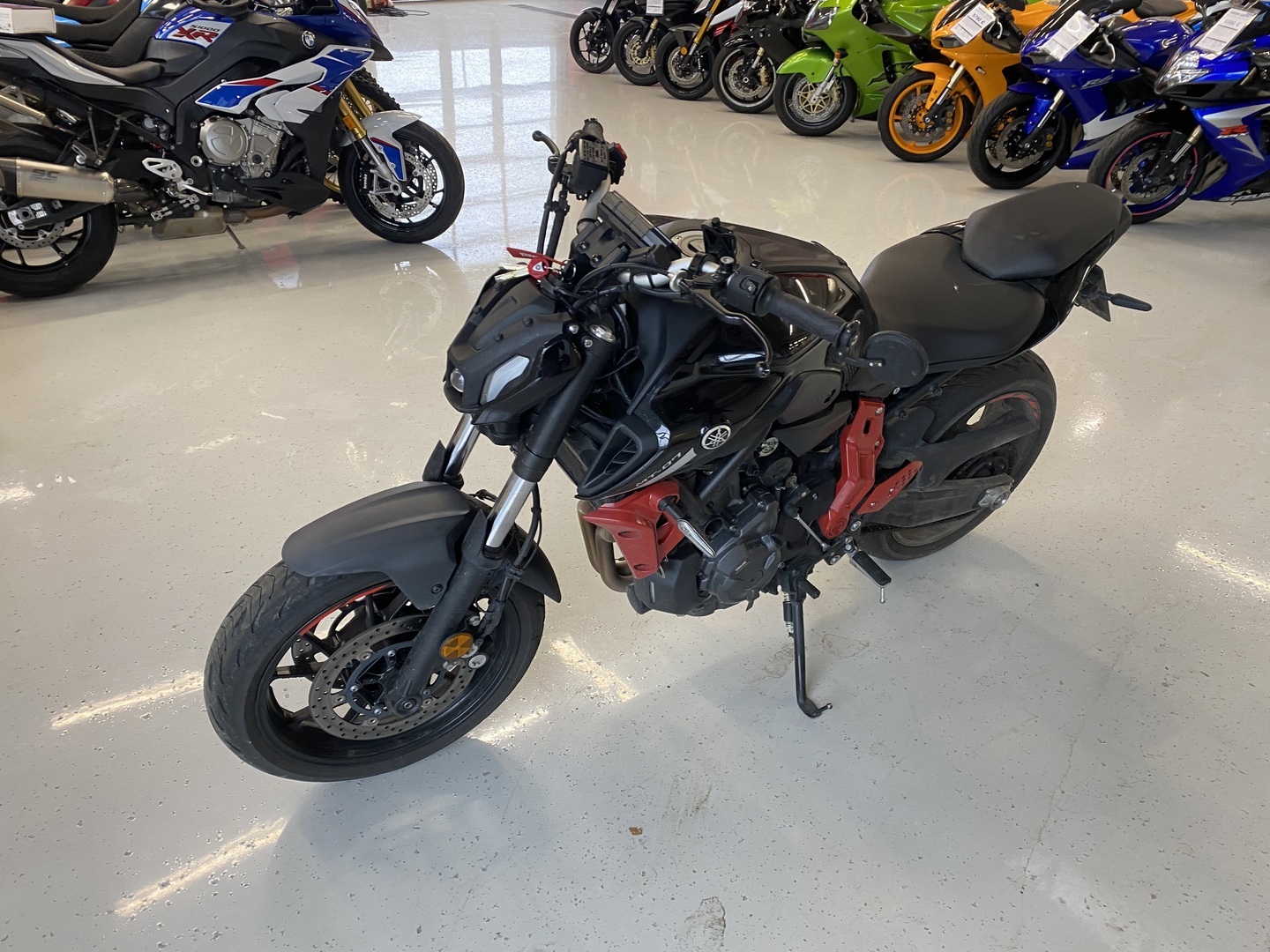Yamaha - MT-07 - // Juuri saapunut! / Suomipyörä / Akrapovic / TFT // - Moottoripyörä