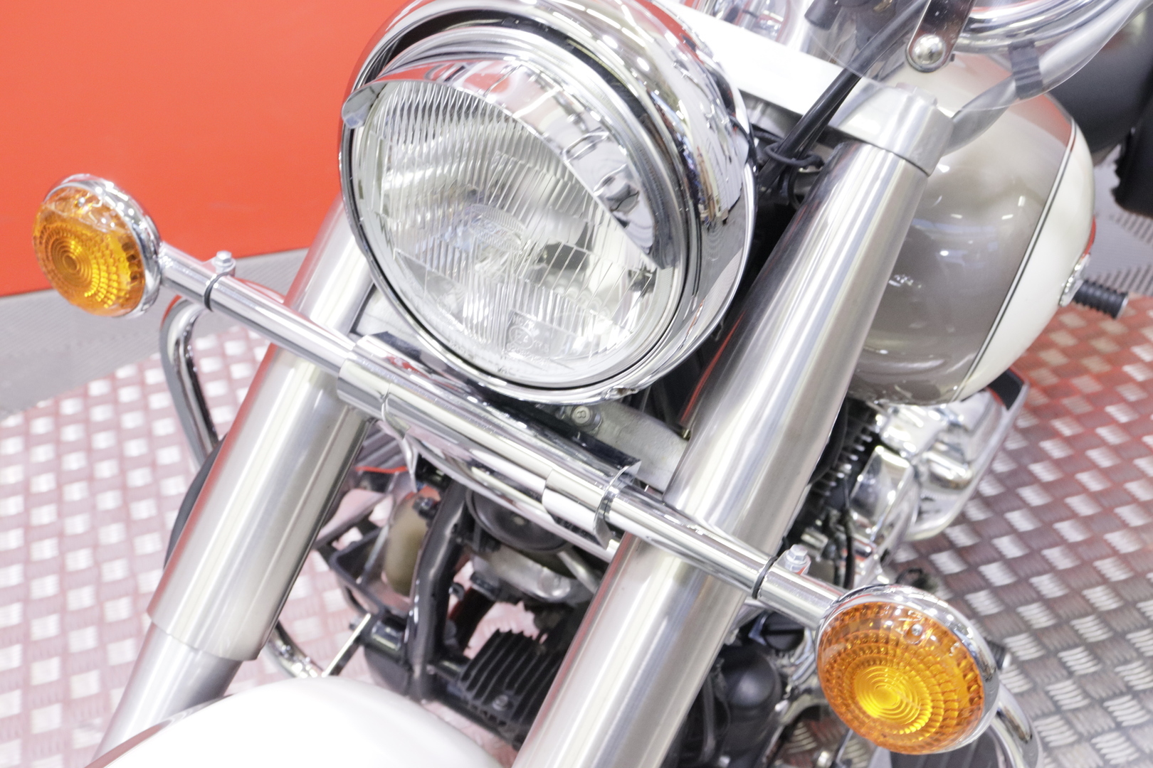 Yamaha - XVS - 650 Dragstar Classic // Suomi-pyörä / Huoltokirja / Hienossa kunnossa / Laukut // - Moottoripyörä