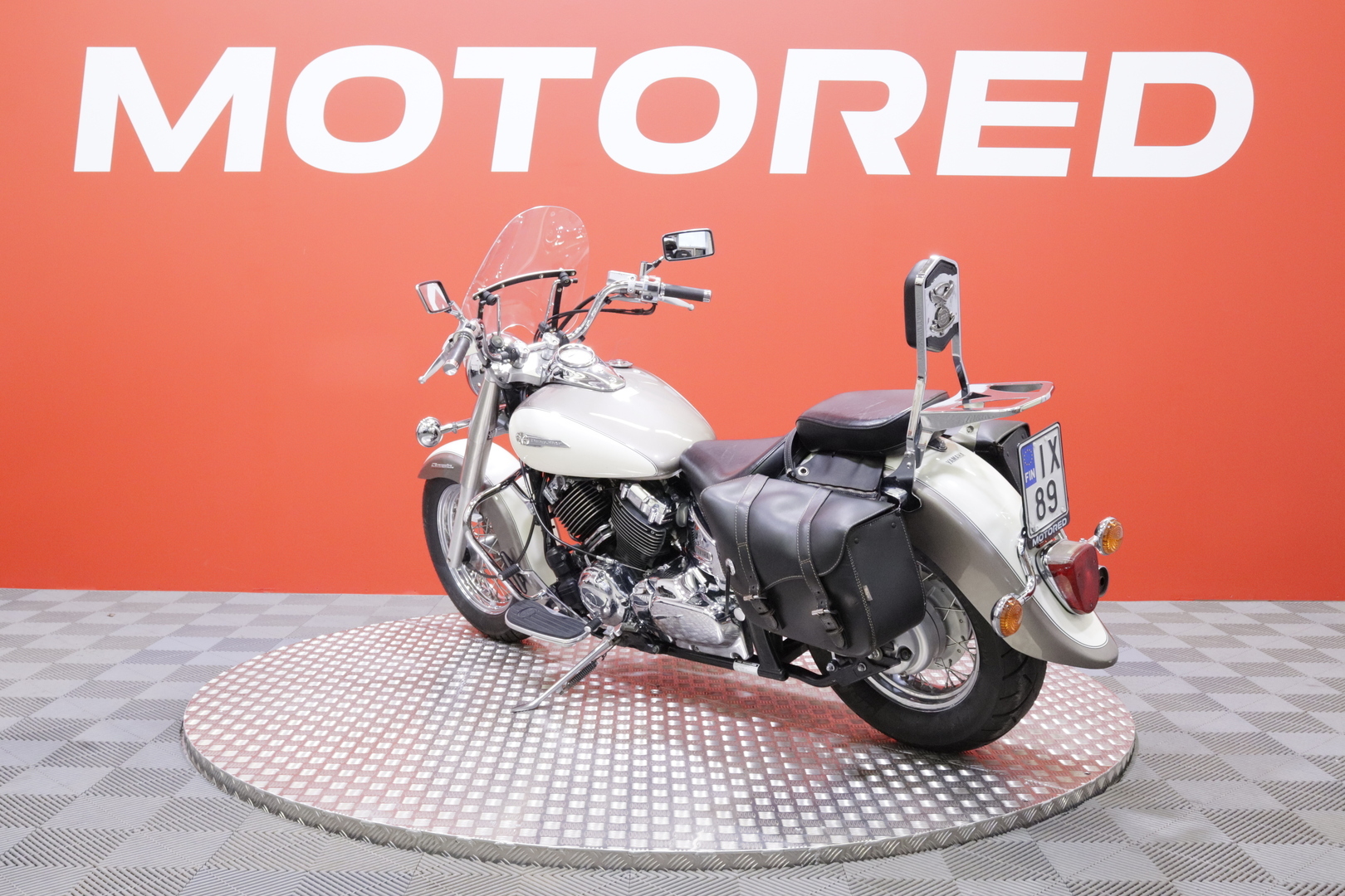 Yamaha - XVS - 650 Dragstar Classic // Suomi-pyörä / Huoltokirja / Hienossa kunnossa / Laukut // - Moottoripyörä