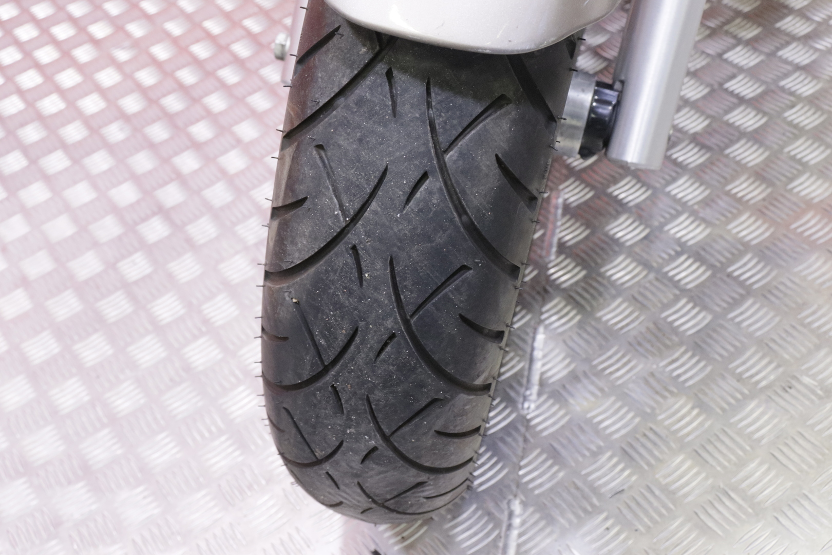 Yamaha - XVS - 650 Dragstar Classic // Suomi-pyörä / Huoltokirja / Hienossa kunnossa / Laukut // - Moottoripyörä