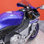 Yamaha - YZF-R1 - // Suomi-pyörä / Uudet renkaat! / Huoltokirja / Akrapovic kokoputkisto / TCS / SCS / Shifter / Ajomodet // - Moottoripyörä