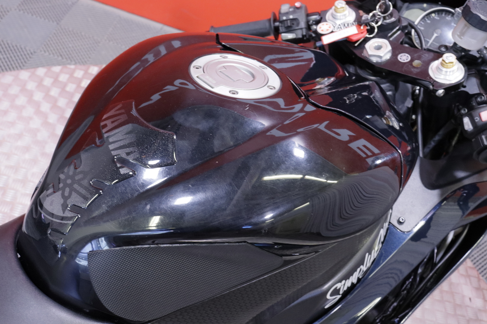 Yamaha - YZF-R6 - // Myydään Huutokaupat.com! // - Moottoripyörä